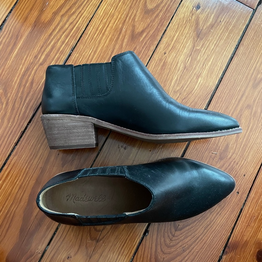 New Madewell black booties size 8
